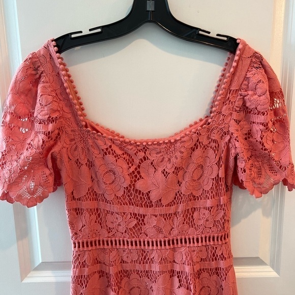 Saylor Louisa Midi Dress - Picture 10 of 16